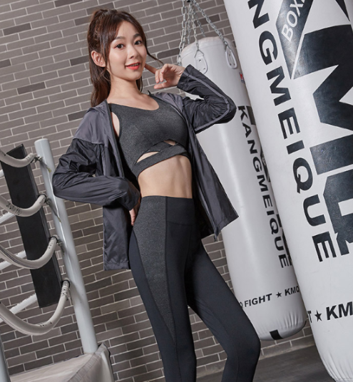 Yoga Top Image 2