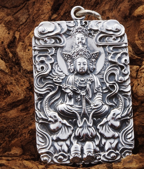 Beautiful Silver Pendant