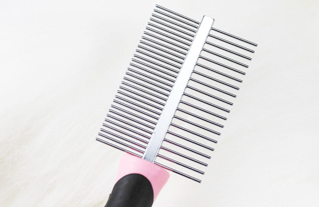 Dog Bone Pattern Comb