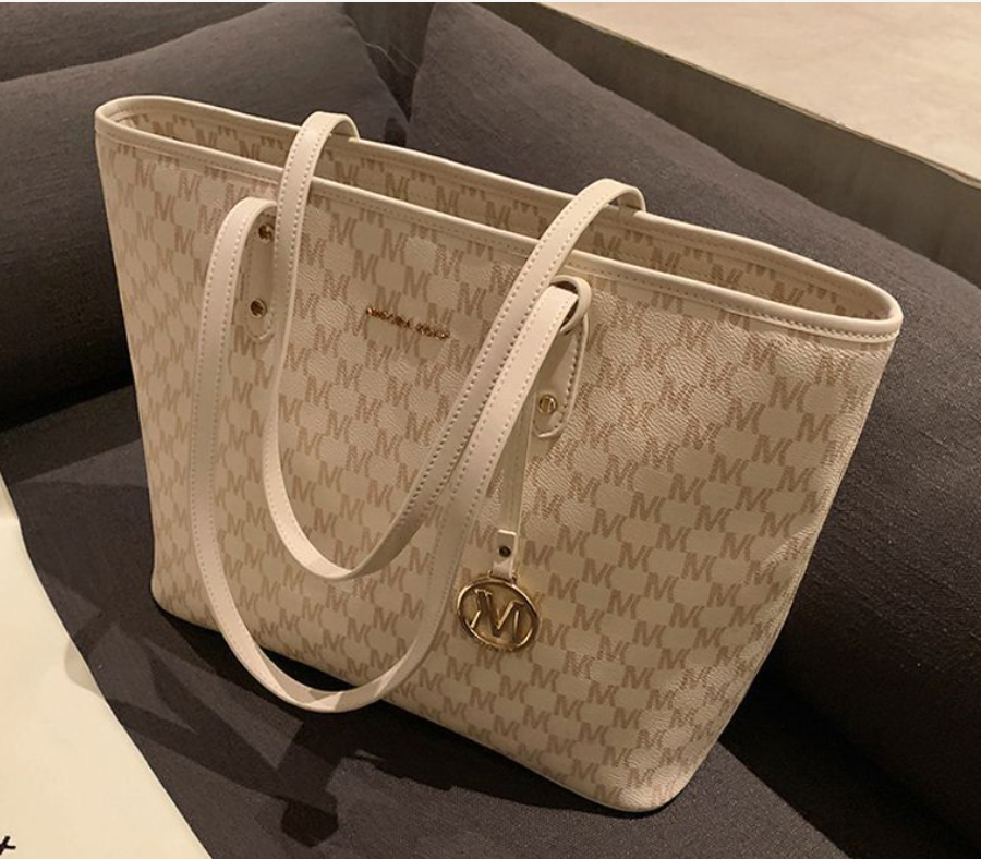 Shoulder Bag Image 3