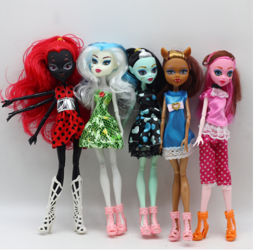 Monster High School Doll Display