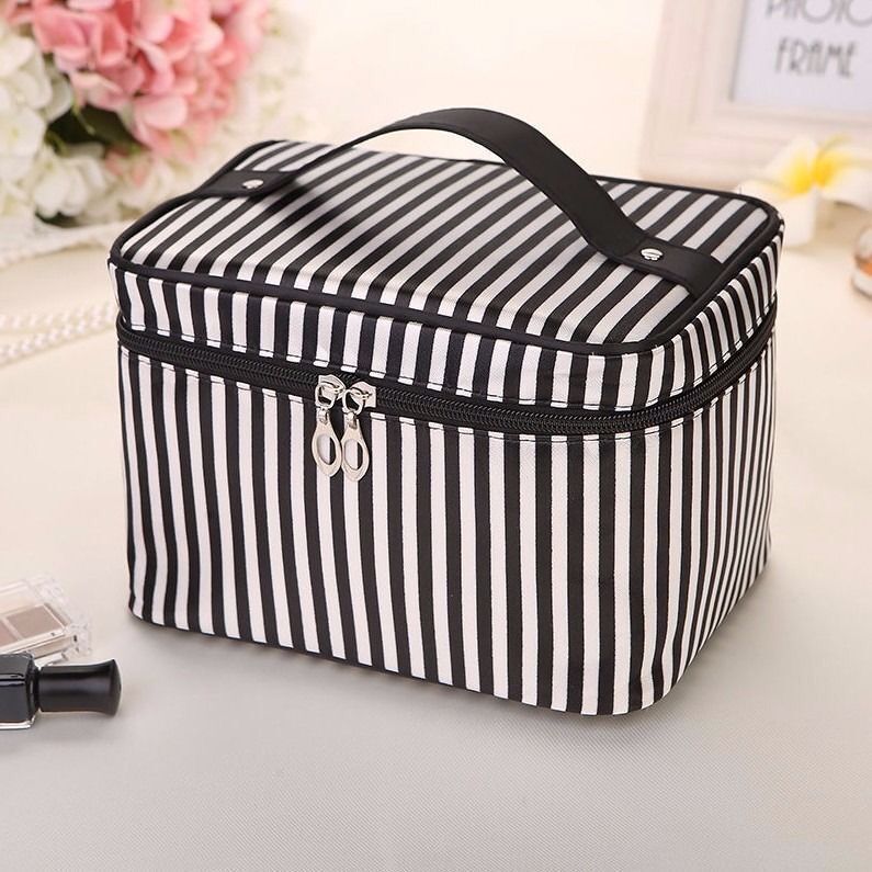 Makeup Bag Rose Red