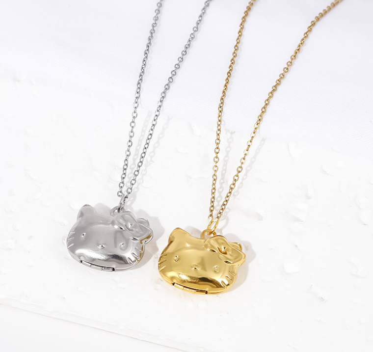 KT Hello Kitty Pendant Necklace in Matte Silver