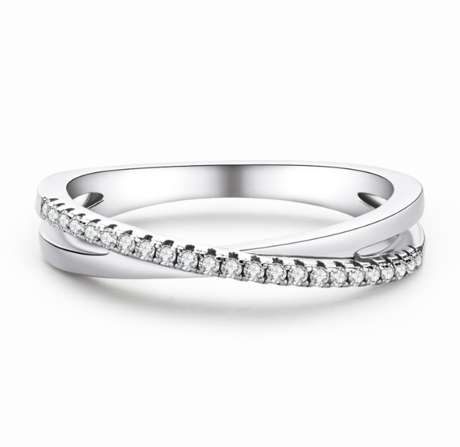 Moissanite X-shaped ring