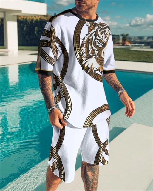 Men's Suit Image 3