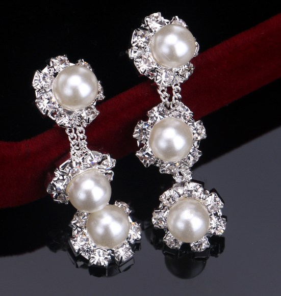 Bridal Pearl Jewelry Set Image 3