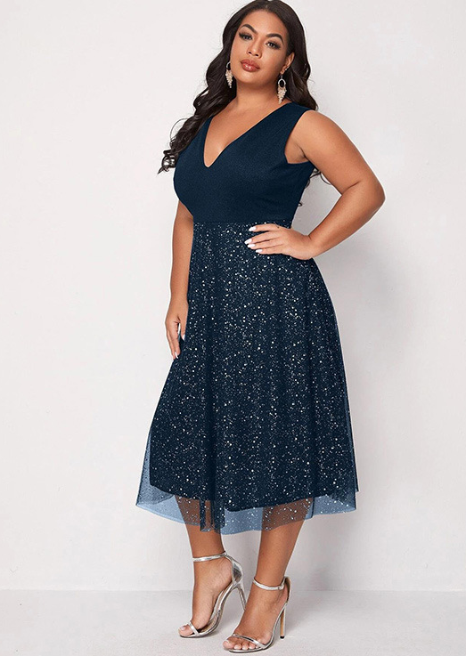 Elegant Dress Image 3