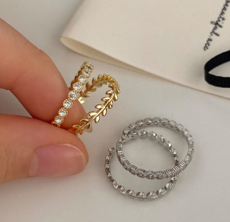 Vintage Metal Leaf Ring