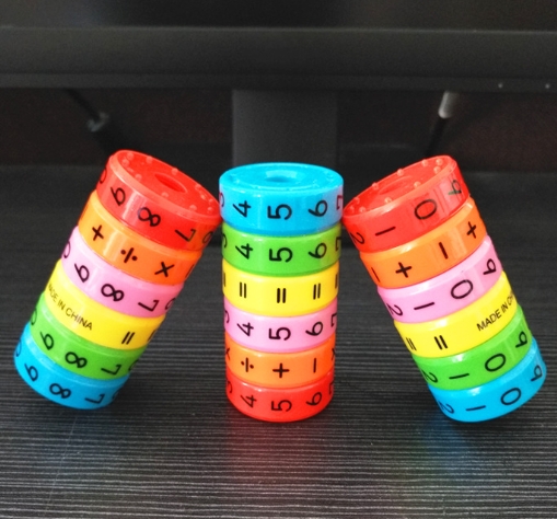 Magnetic Arithmetic Learning Toy Image 2