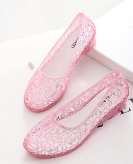 Breathable Flat Hole Shoes - Image 4