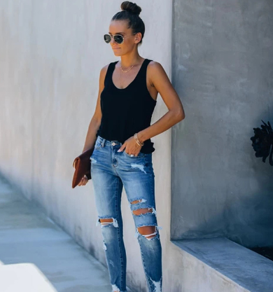 High Rise Distressed Jeans 2