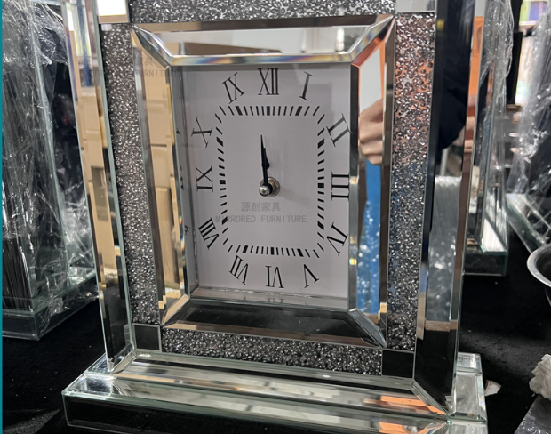 European-style mantel clock