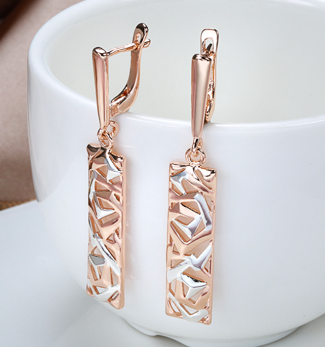 Earring Image 2