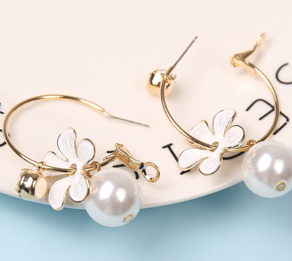 925 Sterling Silver Bow Earrings