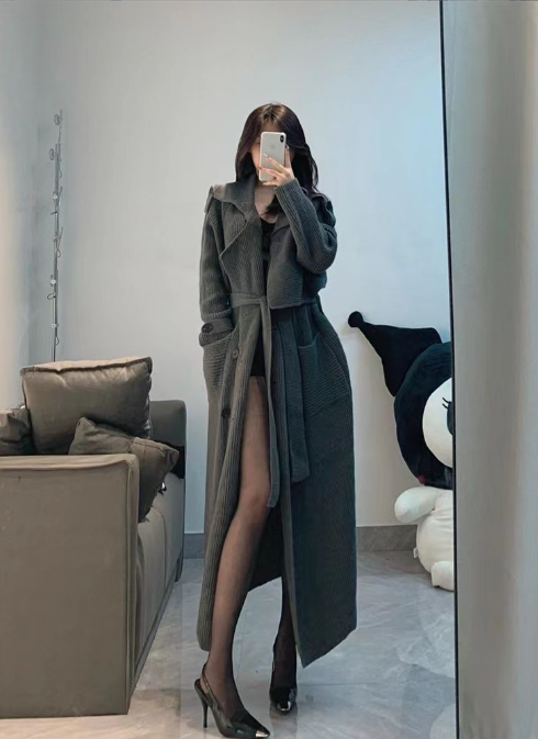 Mixed Color Belt Sweater Jacket - Image 2