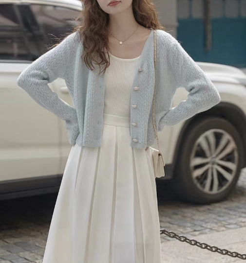 Gentle Wind Cardigan Front View