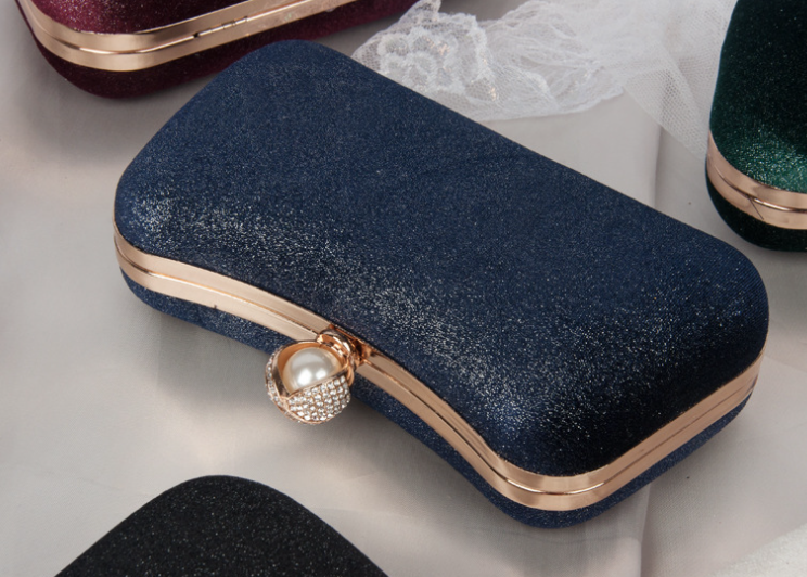 Evening Clutch Image 7