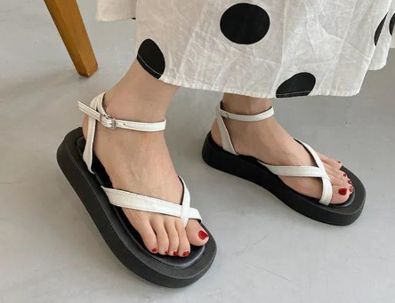 Women's Papete Sandal - Suny Bottie