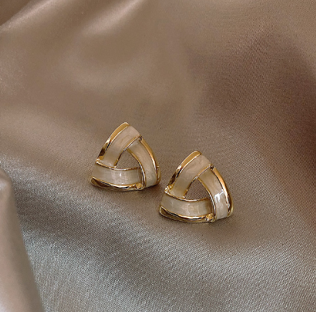 Elegant Pearl Earrings 8