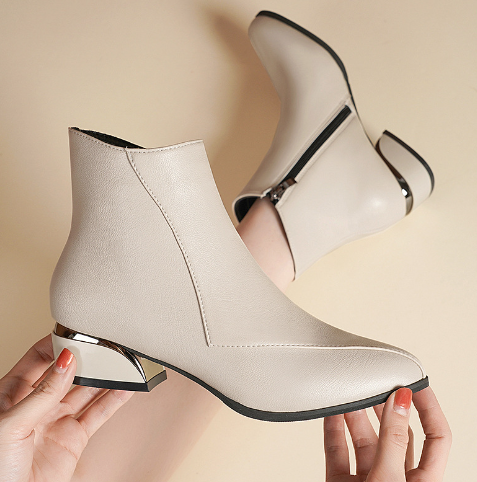 Bota Feminina Cano Curto Charm 6