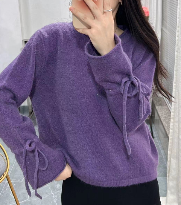 Pullover Knit Sweater Image 3