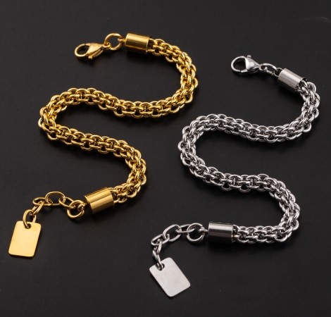 Cuban Chain Bracelet in Gold
