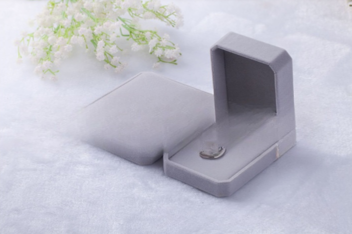 Flannel octagonal pendant box multicolor wholesale jewelry box necklace box wholesale logo factory direct sales