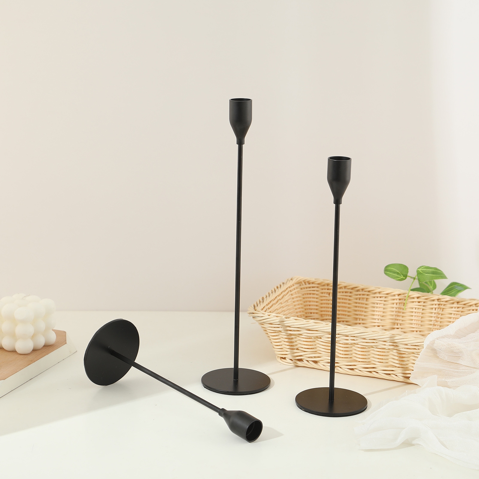 Candle holder image 1