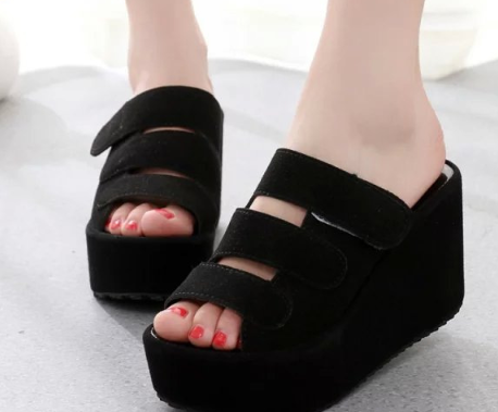 Fashion Sandals Image 2