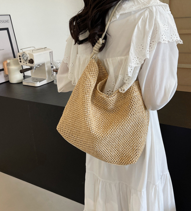 Straw Woven Bag Image 3