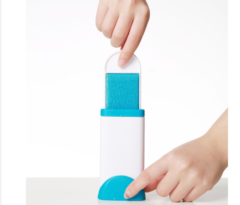 Lint Brush Light Blue