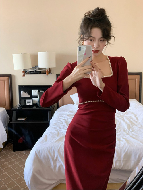 Square-neck Cinched Slimming Fishtail Dress