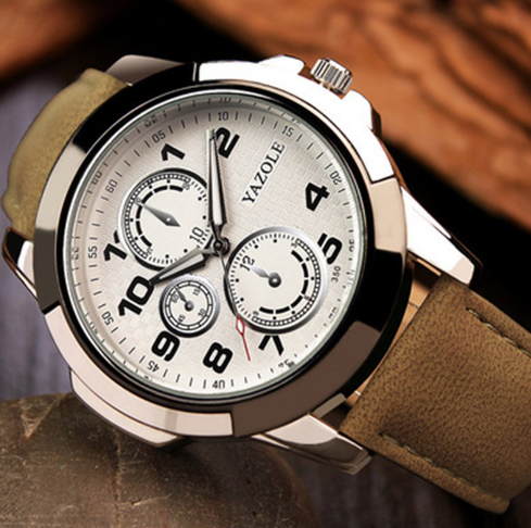Men's Sports Watch Image 1