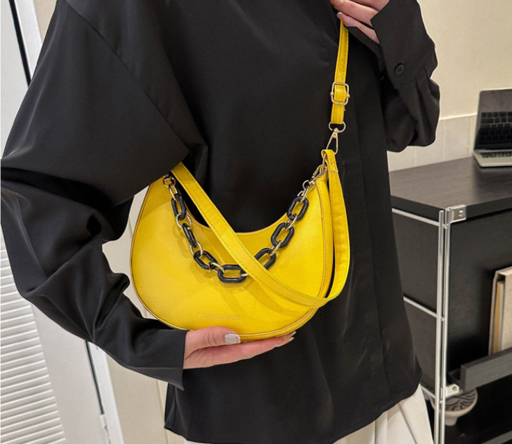 Underarm Bag Image 2