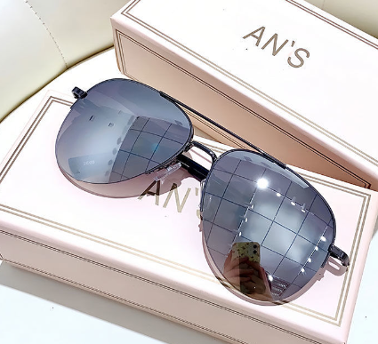 Sunglasses Image 5