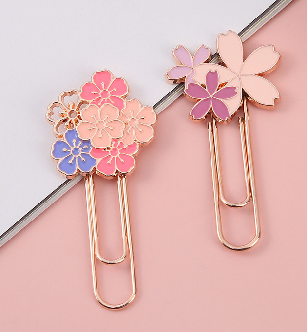 Sakura Paper Clip 2
