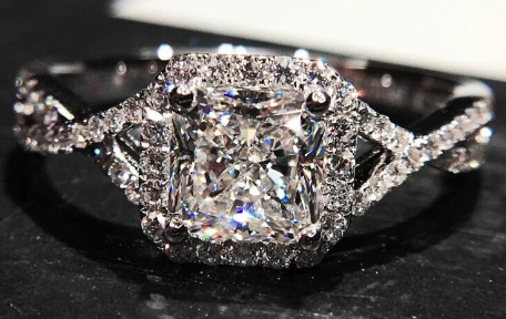 Princess Square Diamond Ring Image 3