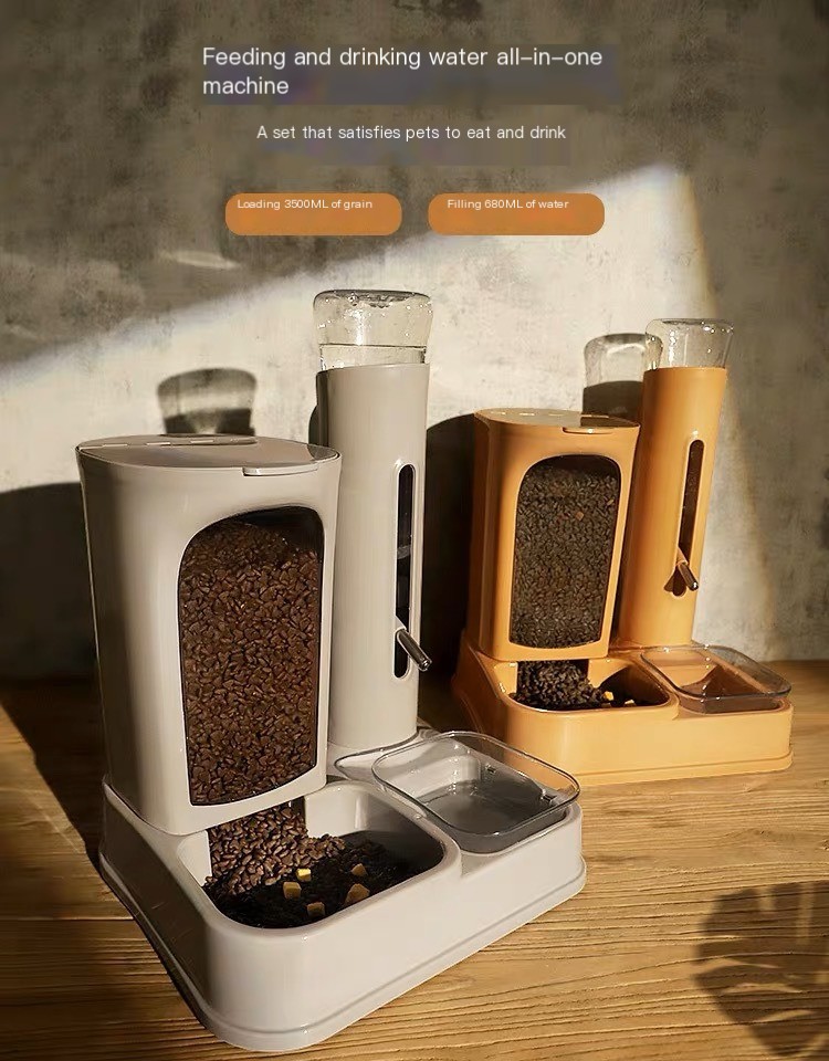 Feeding Station Features