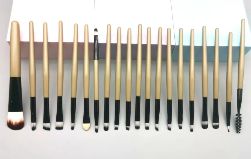 Eye Shadow Brush Set Image 3