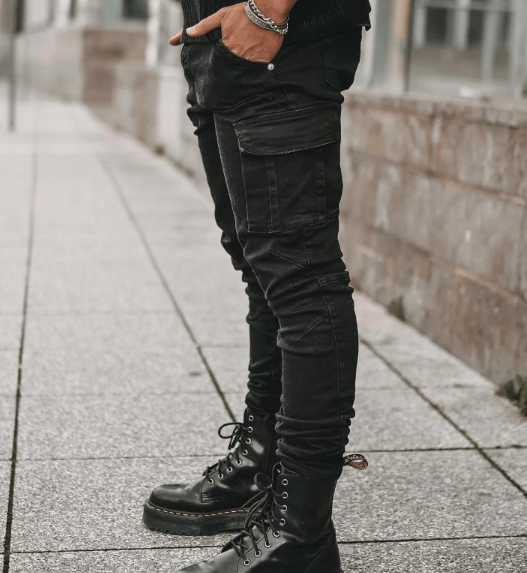 Knee Hole Denim Trousers - Casual Look