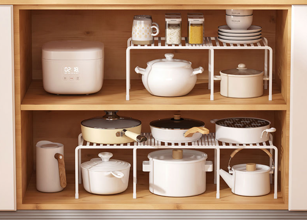 Retractable Shelf Image 1
