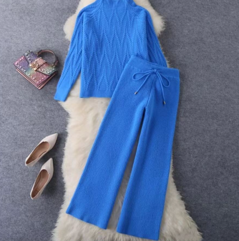 WOLFF Knitted Set Image 2