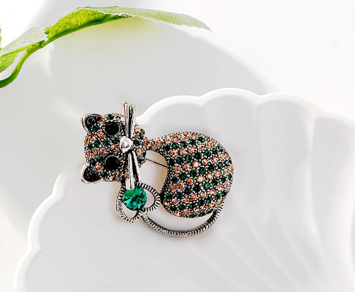 Animal Series Brooch - Design 4