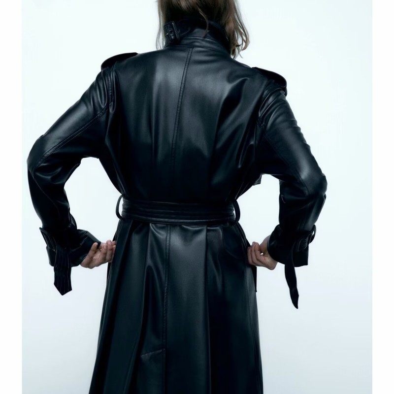 Fashionable Coat with Belt