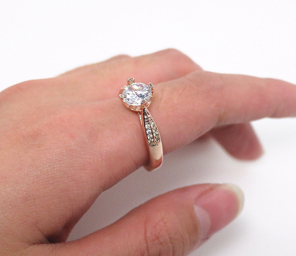 Four-claw Ring Image 1