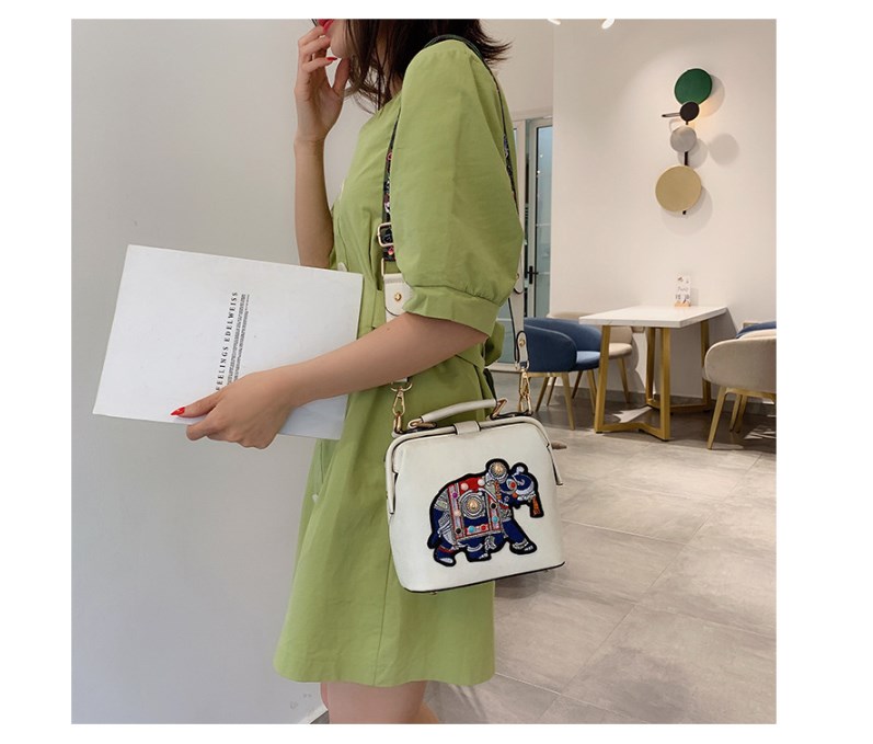 Embroidered Shoulder Bag - Blue