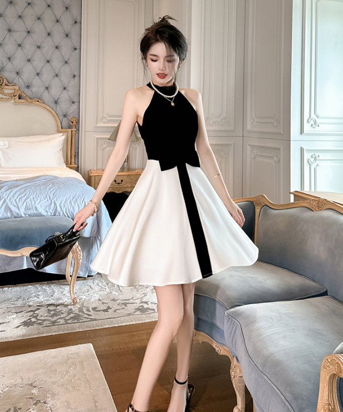 Full Skirt Detail
