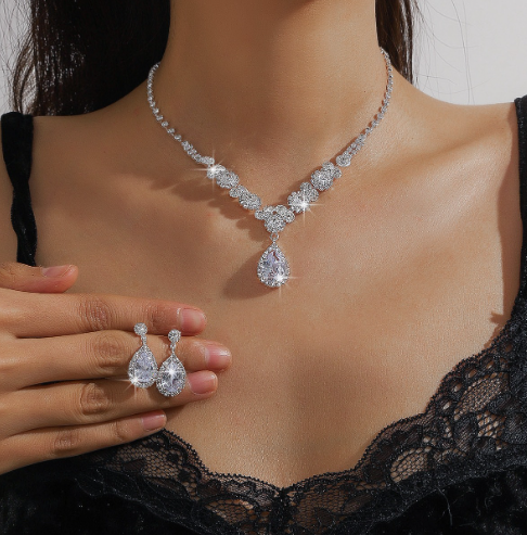 Necklace and Earring Set Image 4