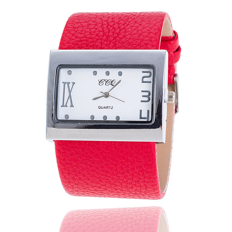 Fashionable Square Dial Quartz Watch