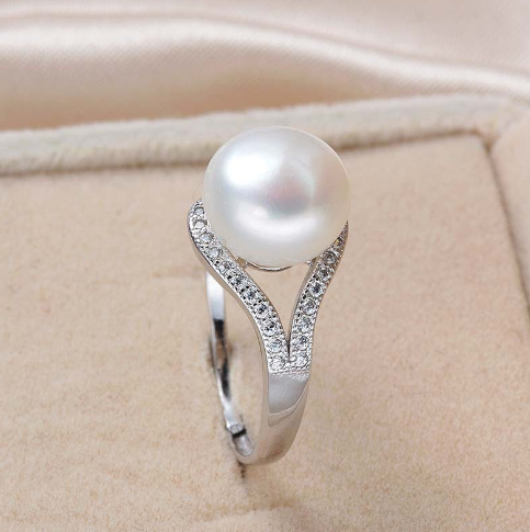 White 925 Silver Pearl Ring